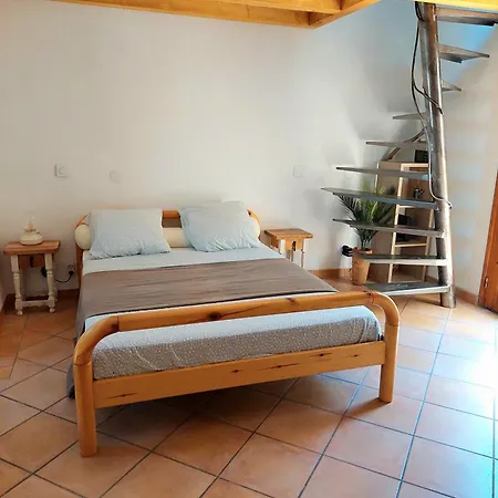 Maisonnette Vue * 卡尔特汉